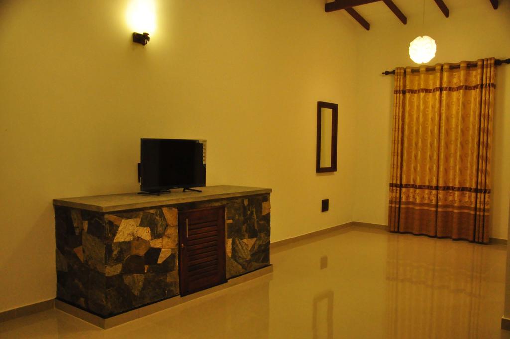 Asantha Guest House 우나와투나 객실 사진