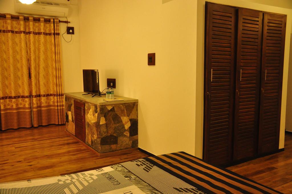 Asantha Guest House 우나와투나 객실 사진