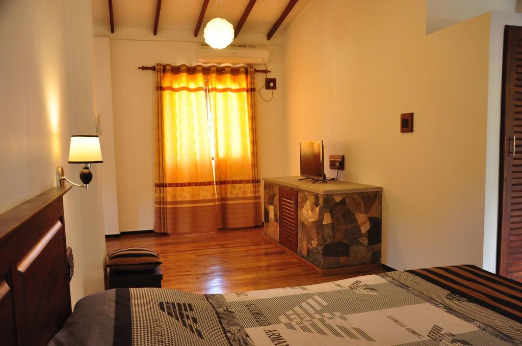 Asantha Guest House 우나와투나 객실 사진