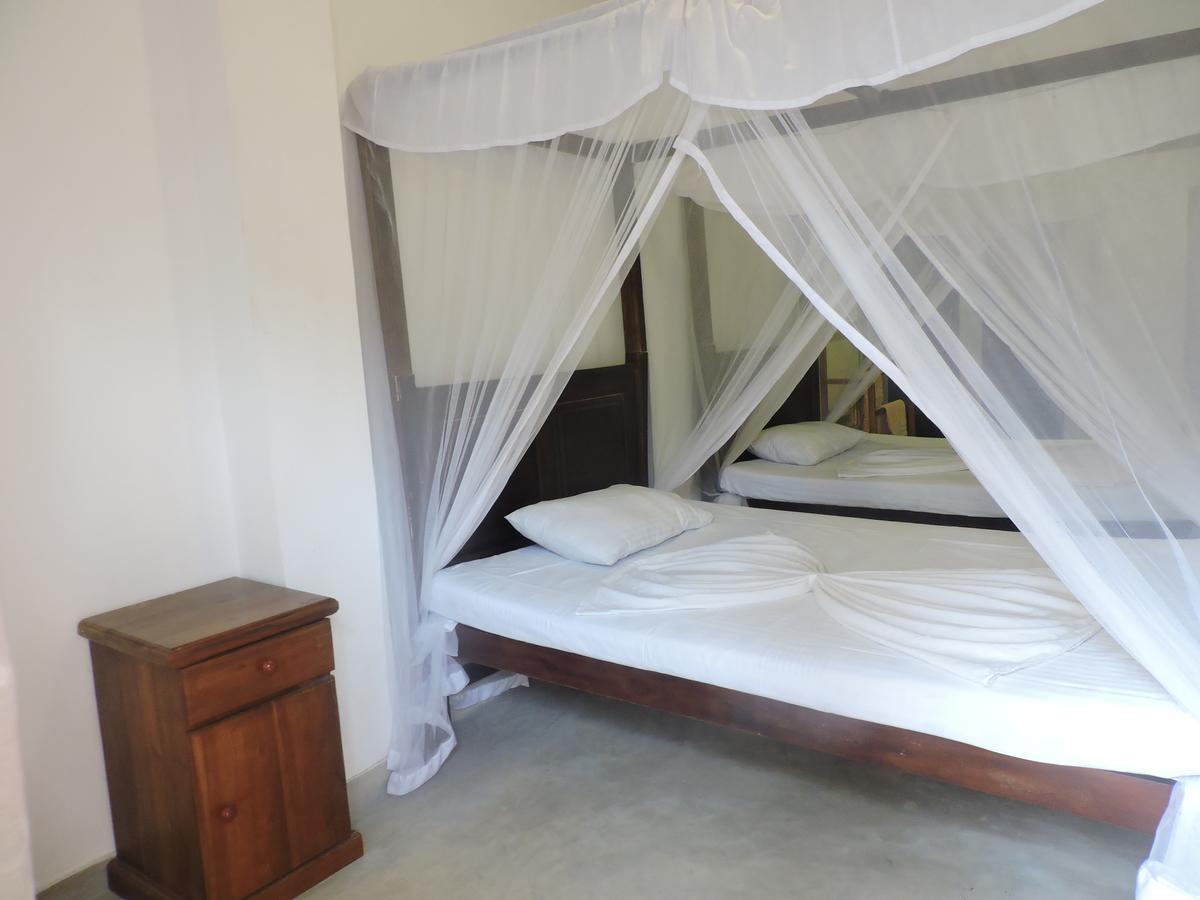 Asantha Guest House 우나와투나 외부 사진