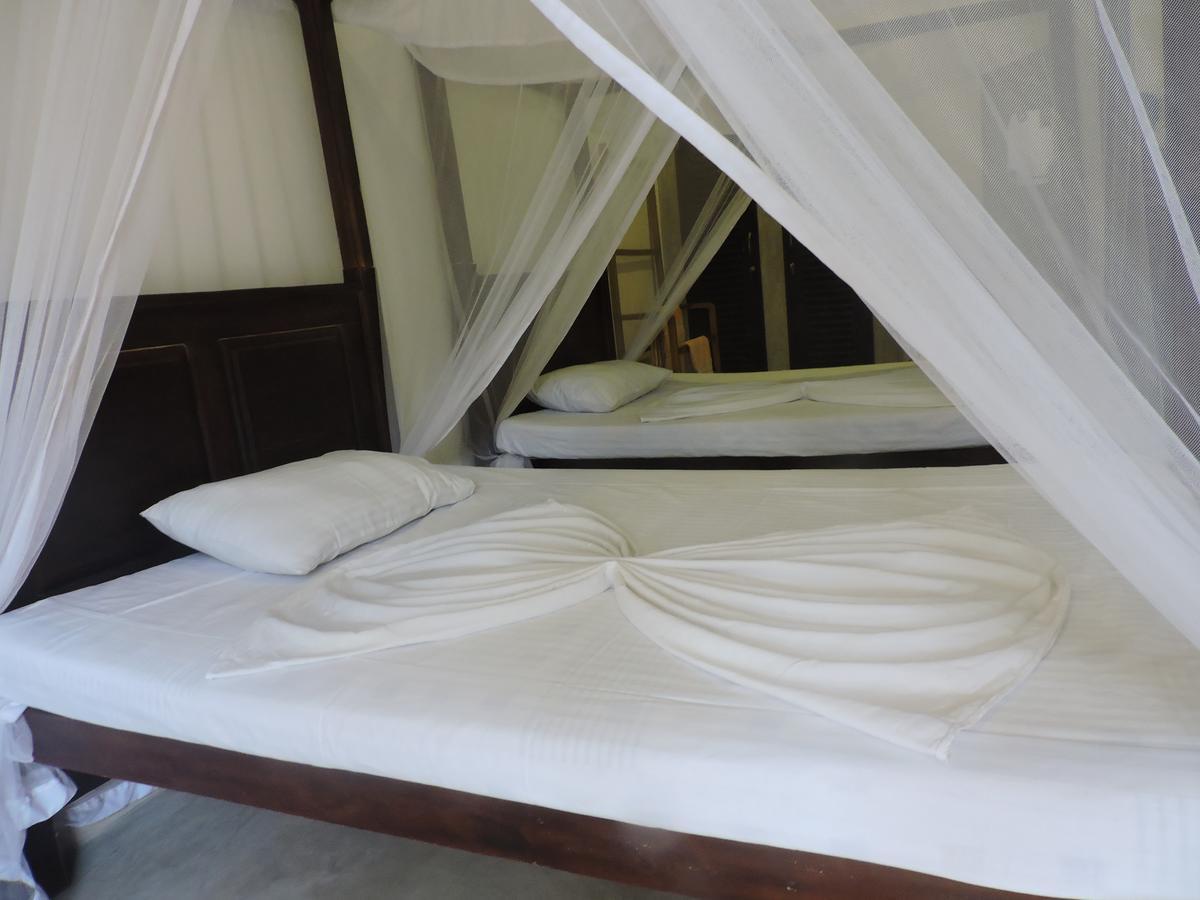 Asantha Guest House 우나와투나 외부 사진